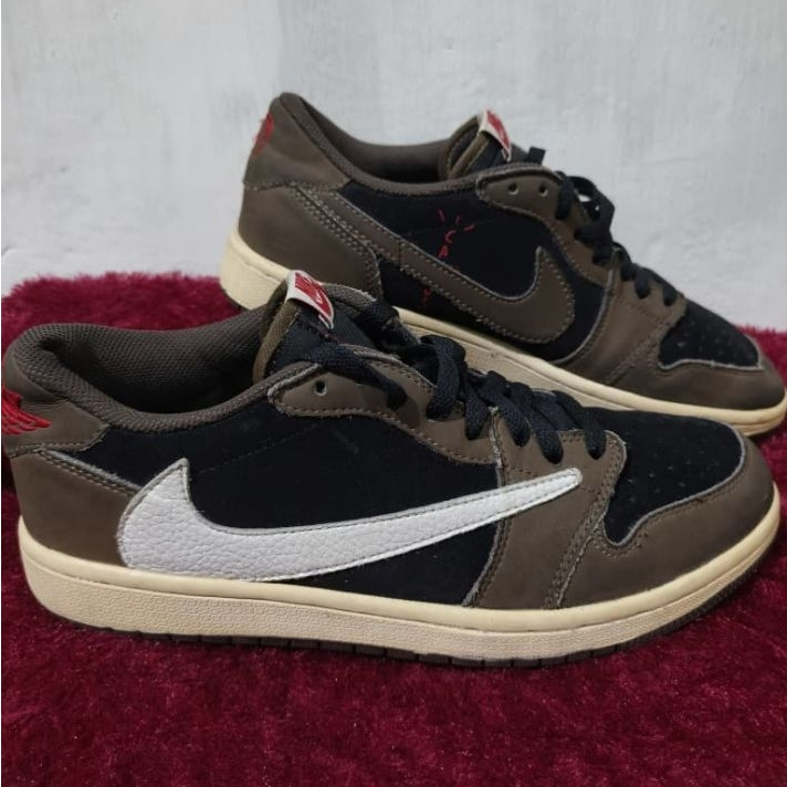 Nike AJ1 travis mocha