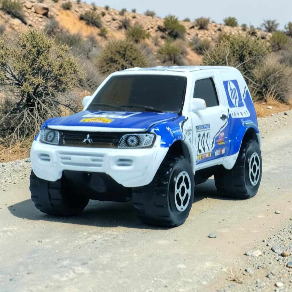 Majorette ~ Mitsubishi Pajero Rally Scale 1/58