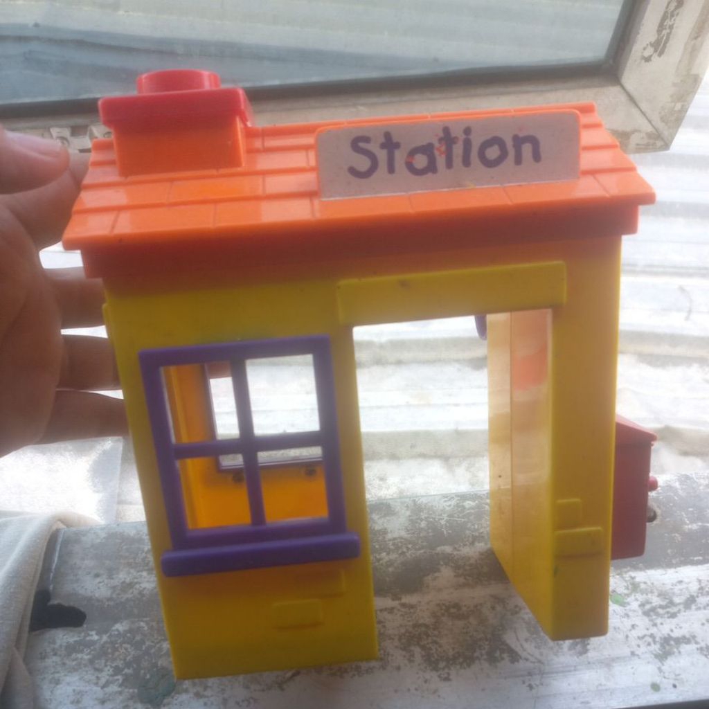 elc  happyland tickets station