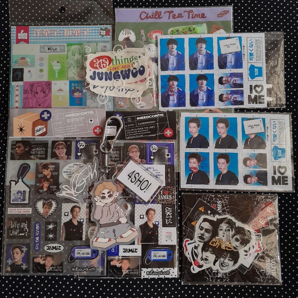 decluttering stuff:  sticker pin keychain woojin lngshot glitter pouch toploader deco photocard id p