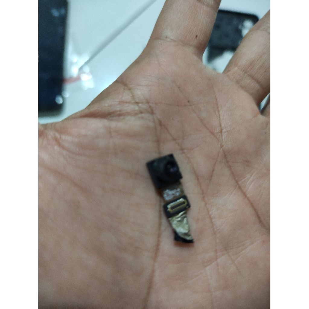 kamera depan realme xt