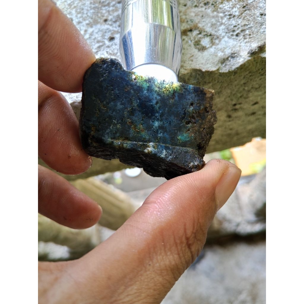Bahan Bacan Doko bacan hitam semu biru siap poles