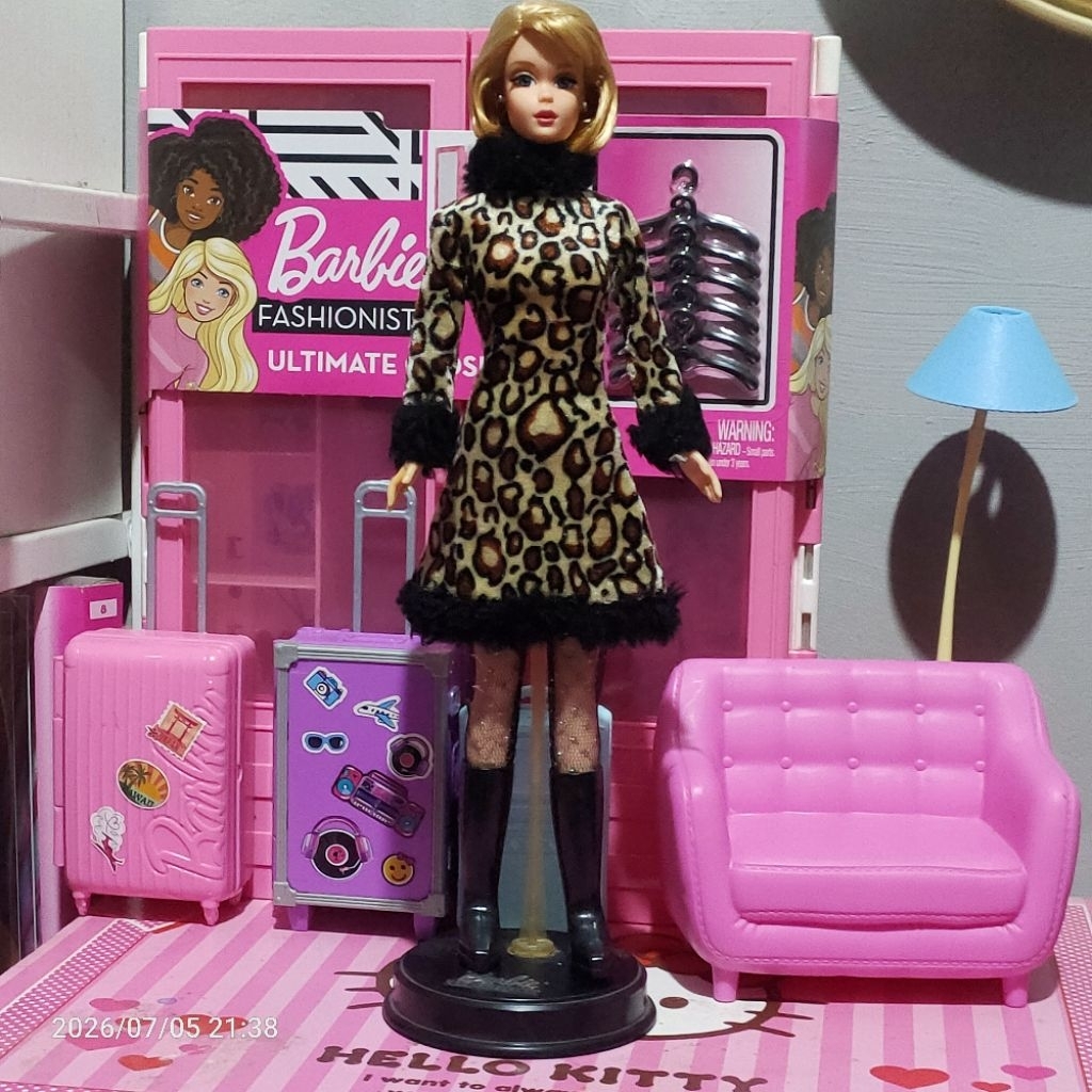 Boneka Barbie Vintage Japan Exclusive Burberry Barbie Mattel 1999 blue label rare