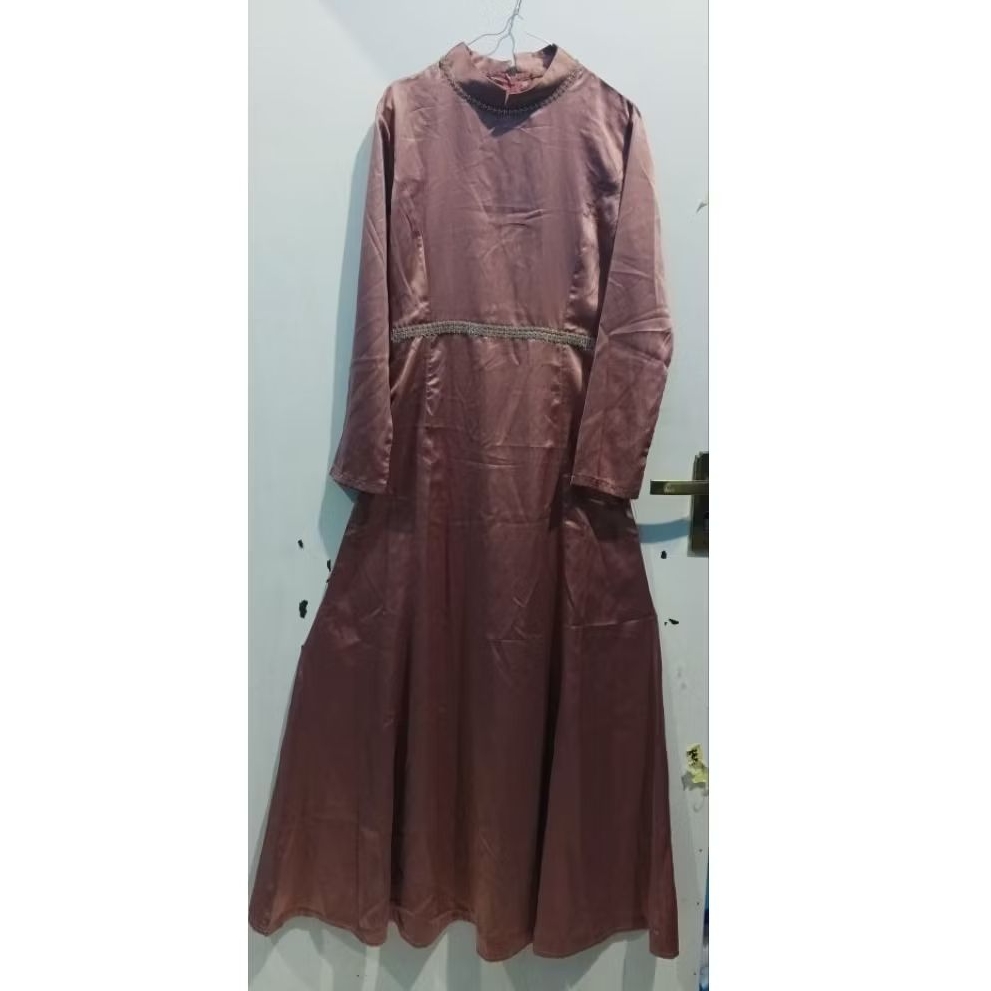 Preloved gamis simer-simer bahan satin