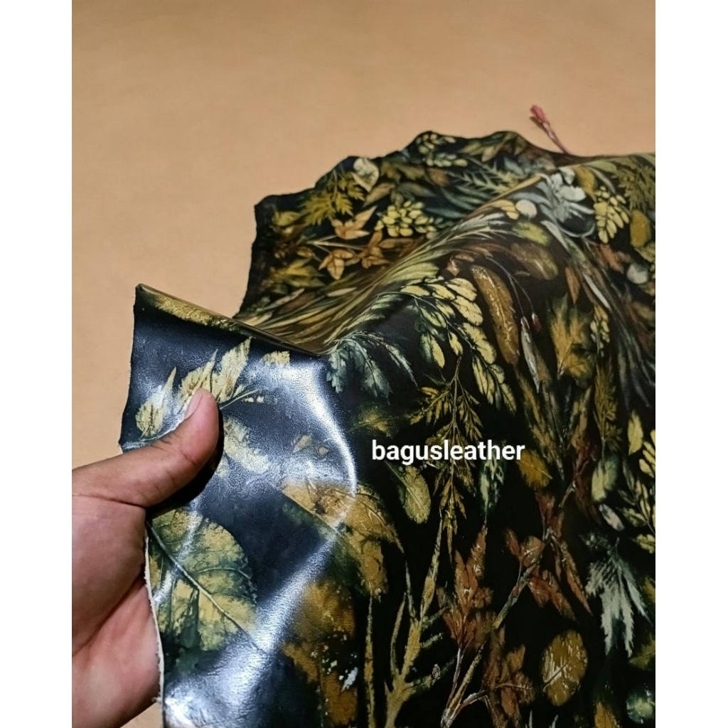 KULIT SAPI LEMBARAN JENIS ECOPRINT