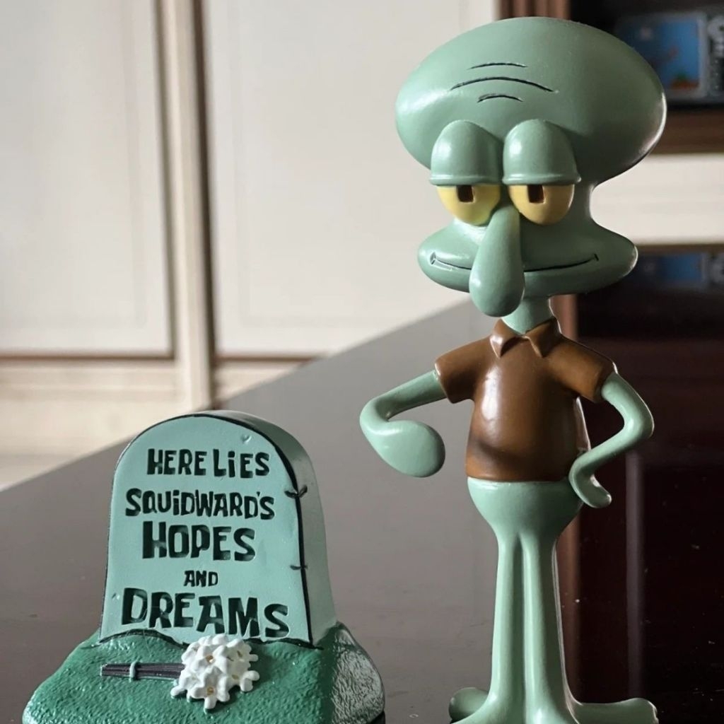 [PRE-ORDER]Figure Squidward Kuburan Spongebob Squarepants