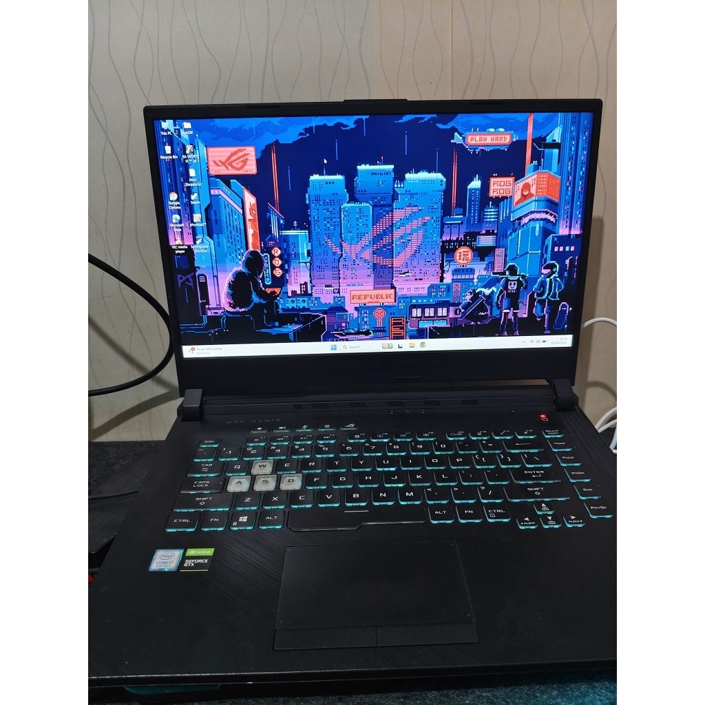 ASUS ROG Strix G531GD i7 8GB GPU NVIDIA GeForce GTX 1050 gaming