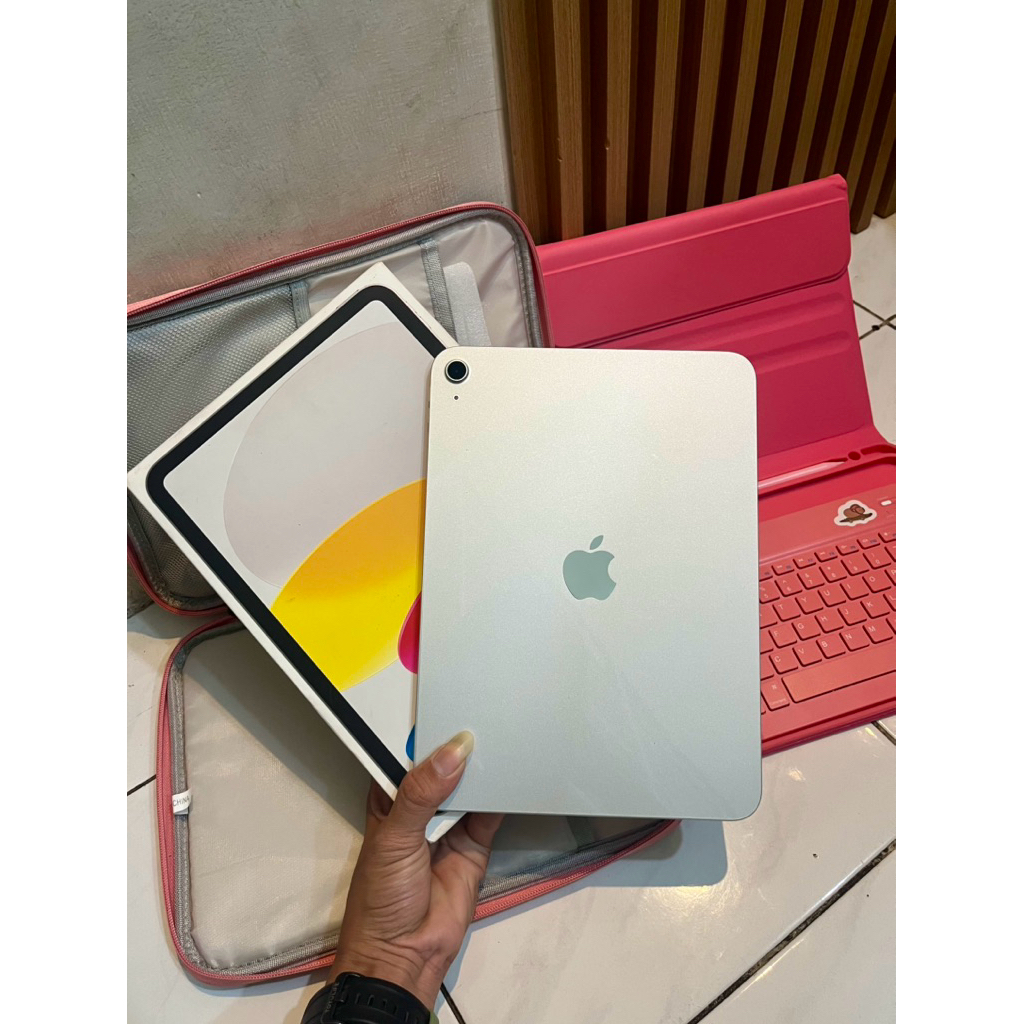 iPad a16 (Gen 11) 128gb iBox like new