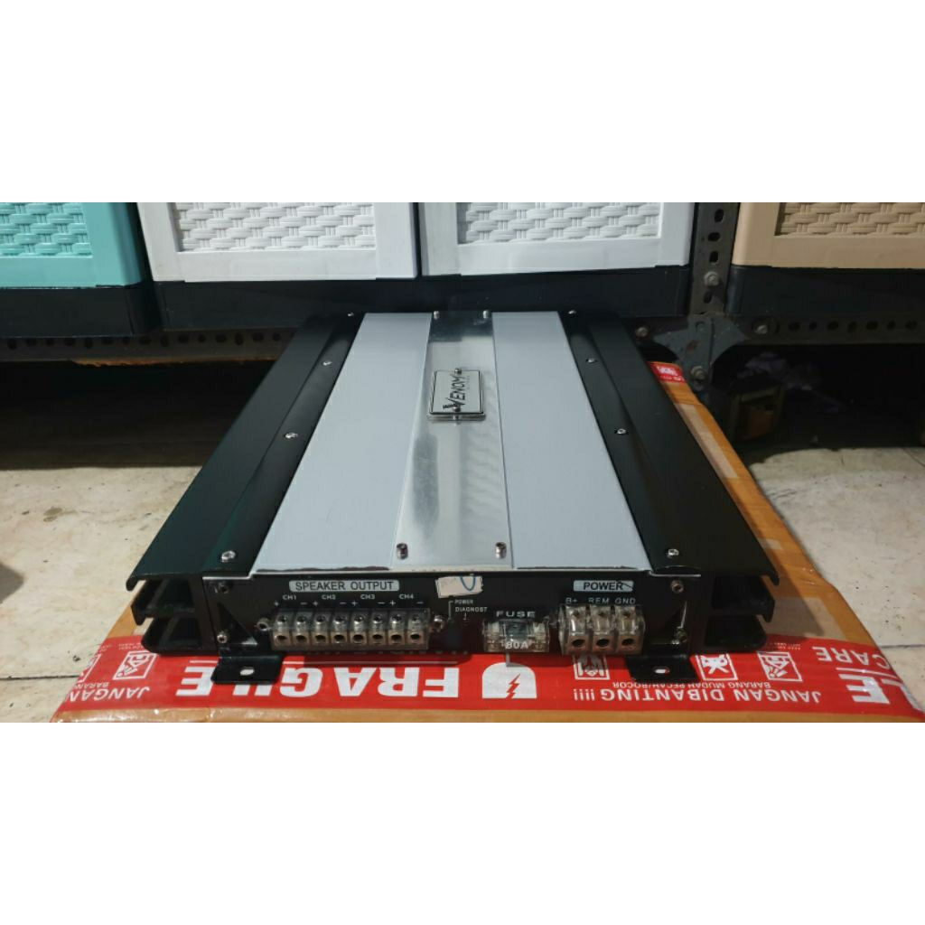 power amplifier mobil 4channel venom v4100 second normal siap pakai