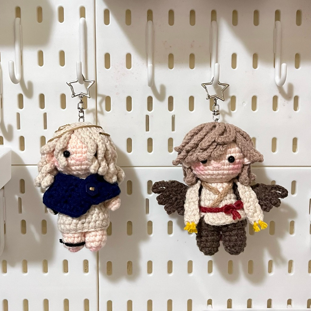 REVERSE: 1999 CUSTOM CROCHET KEYCHAIN | Getian & Six | gantungan kunci rajut reverse: 1999
