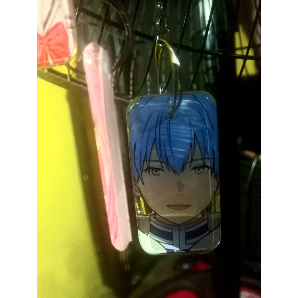 key chain frieren (himmel) berbahan resin ukuran p6×l3 cm