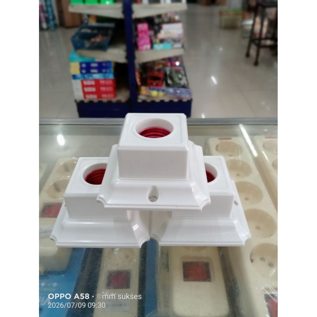 Fitting lampu visalux