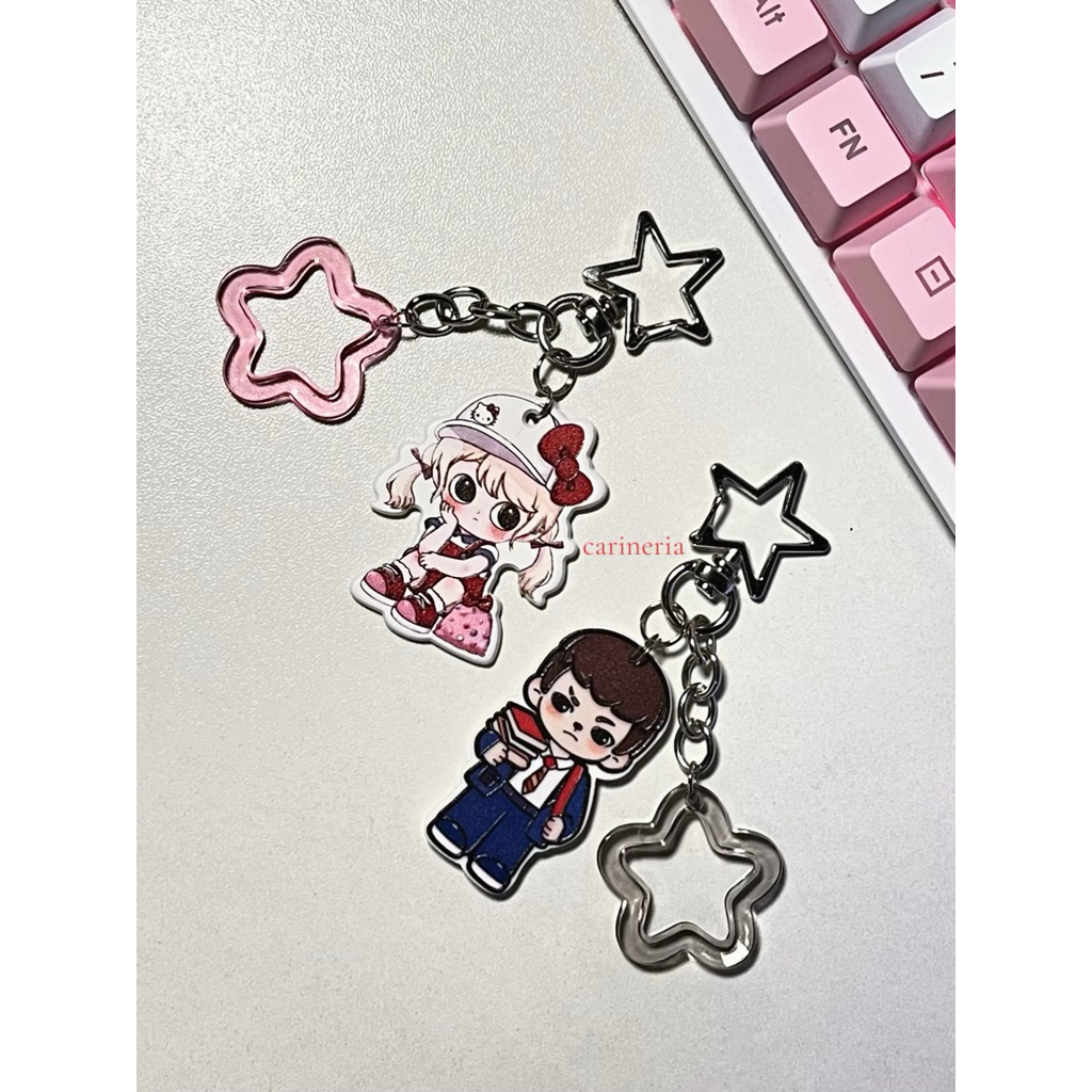 [ COD - READY ] — Keychain Zora & Hirono