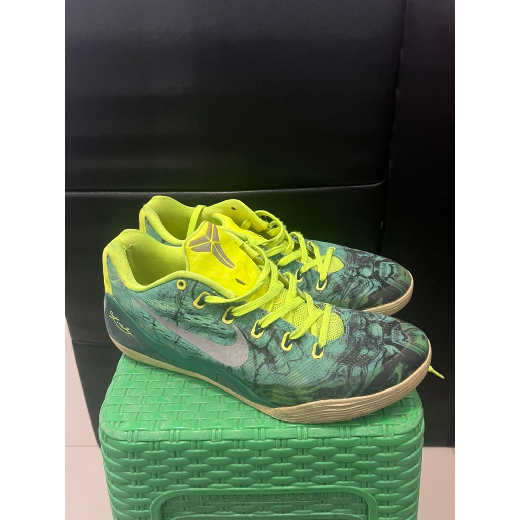Sepatu Basket Second Size 46 Kobe