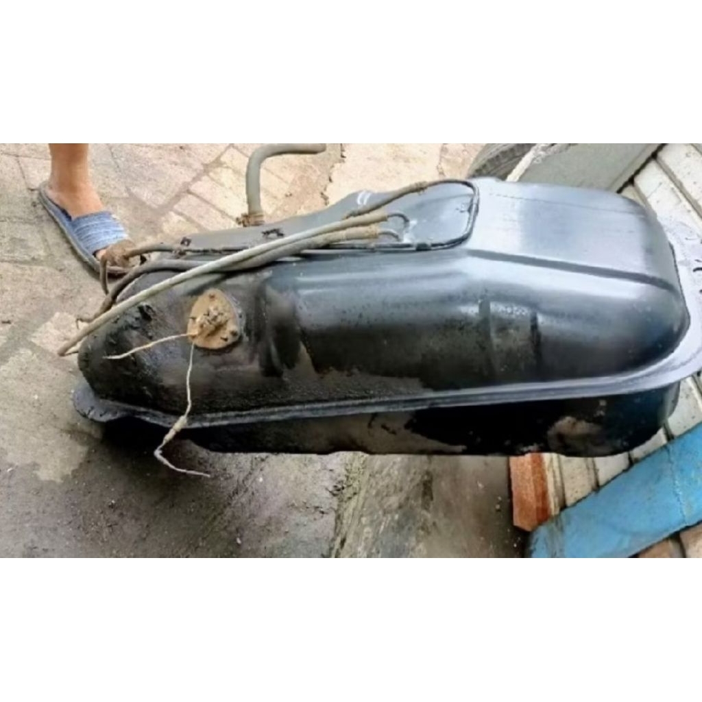 Tangki bensin Suzuki Futura karburator 1.3 Futura 1.5 Original