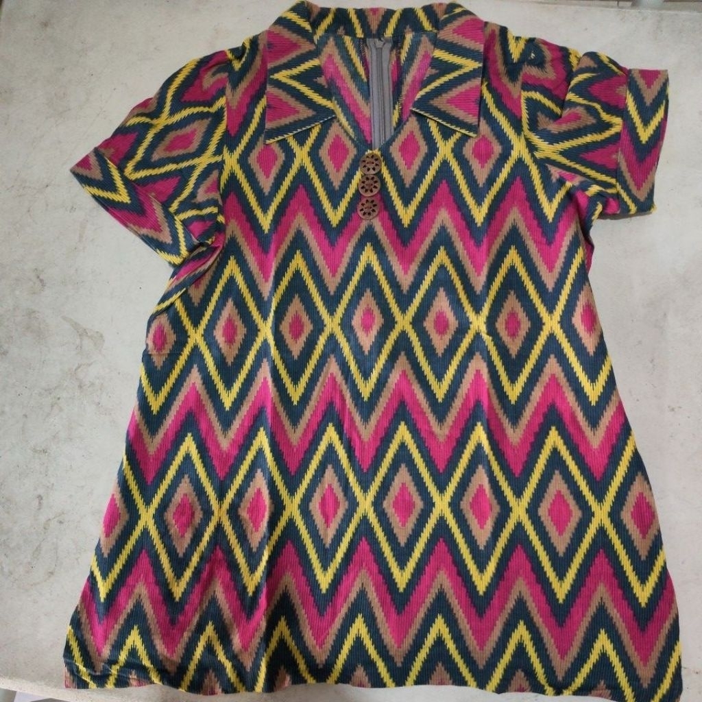 blouse kerah batik