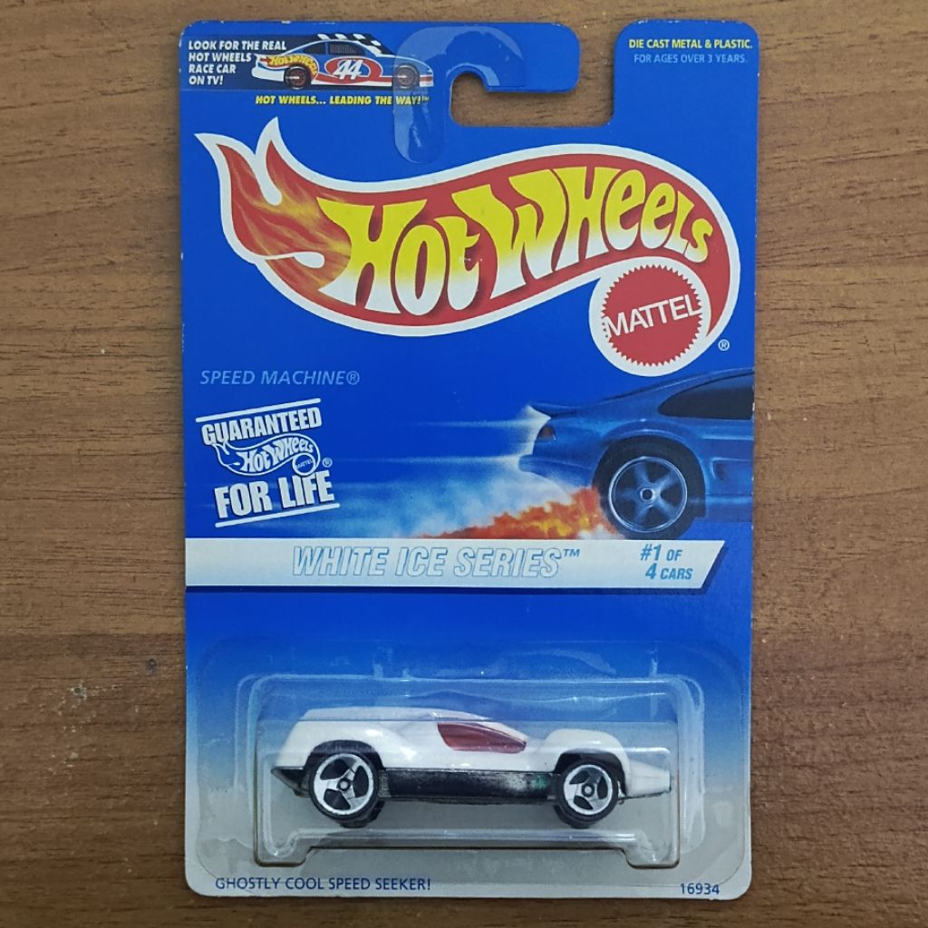 Hot Wheels Speed Machine White Ice