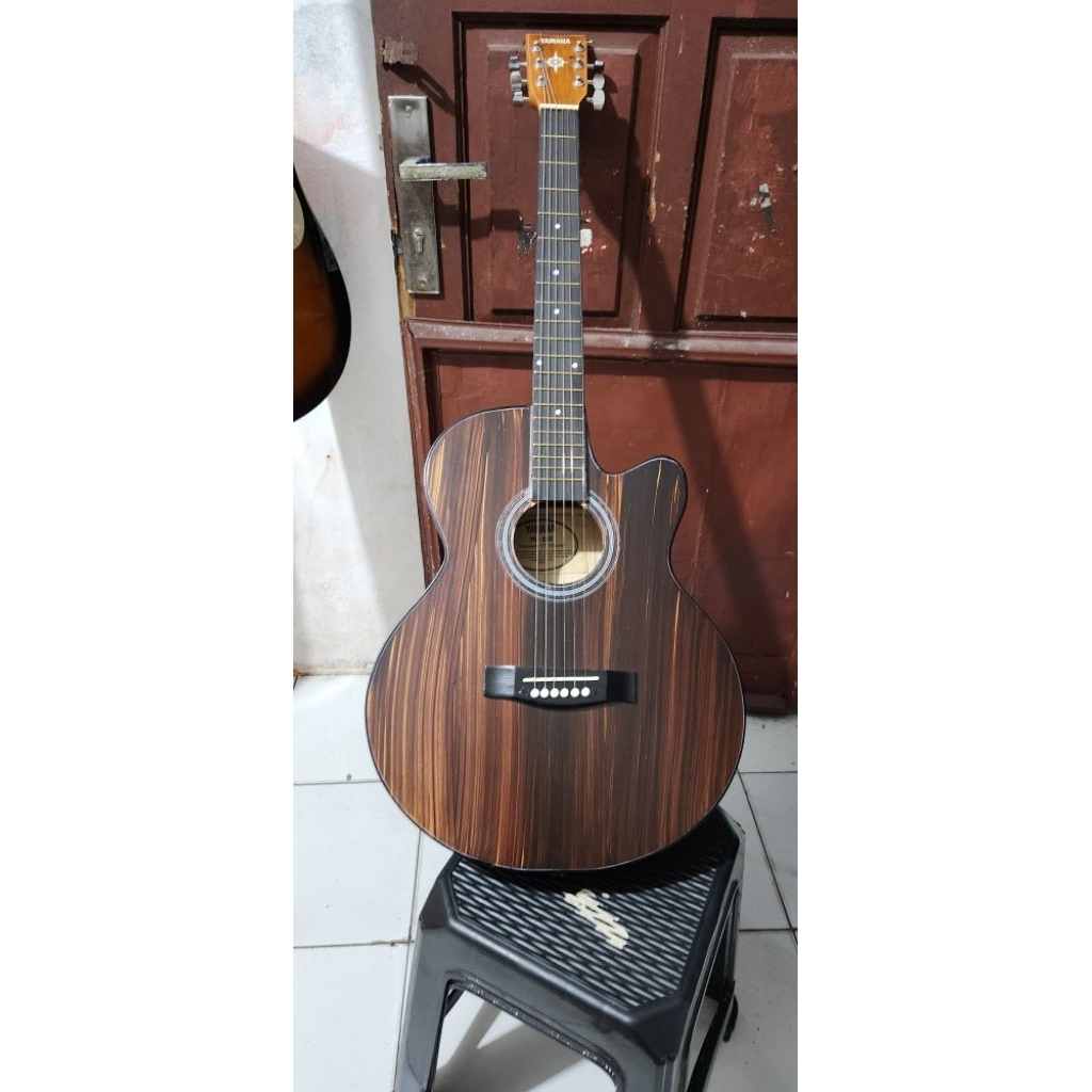 gitar yamaha pemula fg225