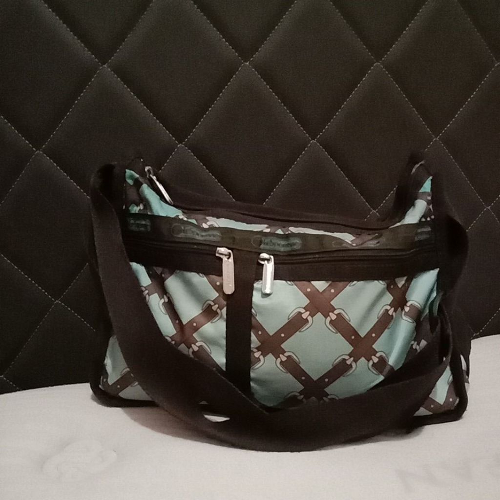 Tas sling nilon preloved
