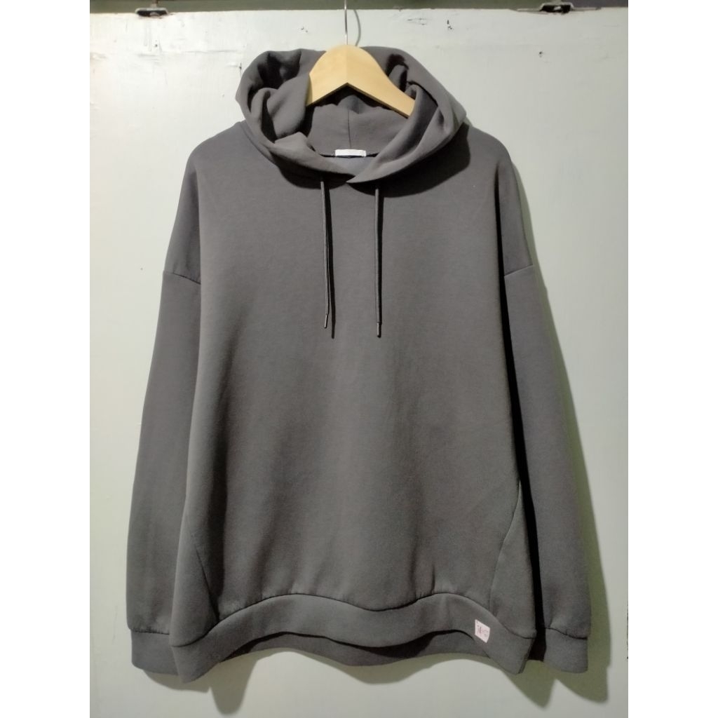 GU Uniqlo Dry Scuba Halus Pernah Dipakai Hoodie