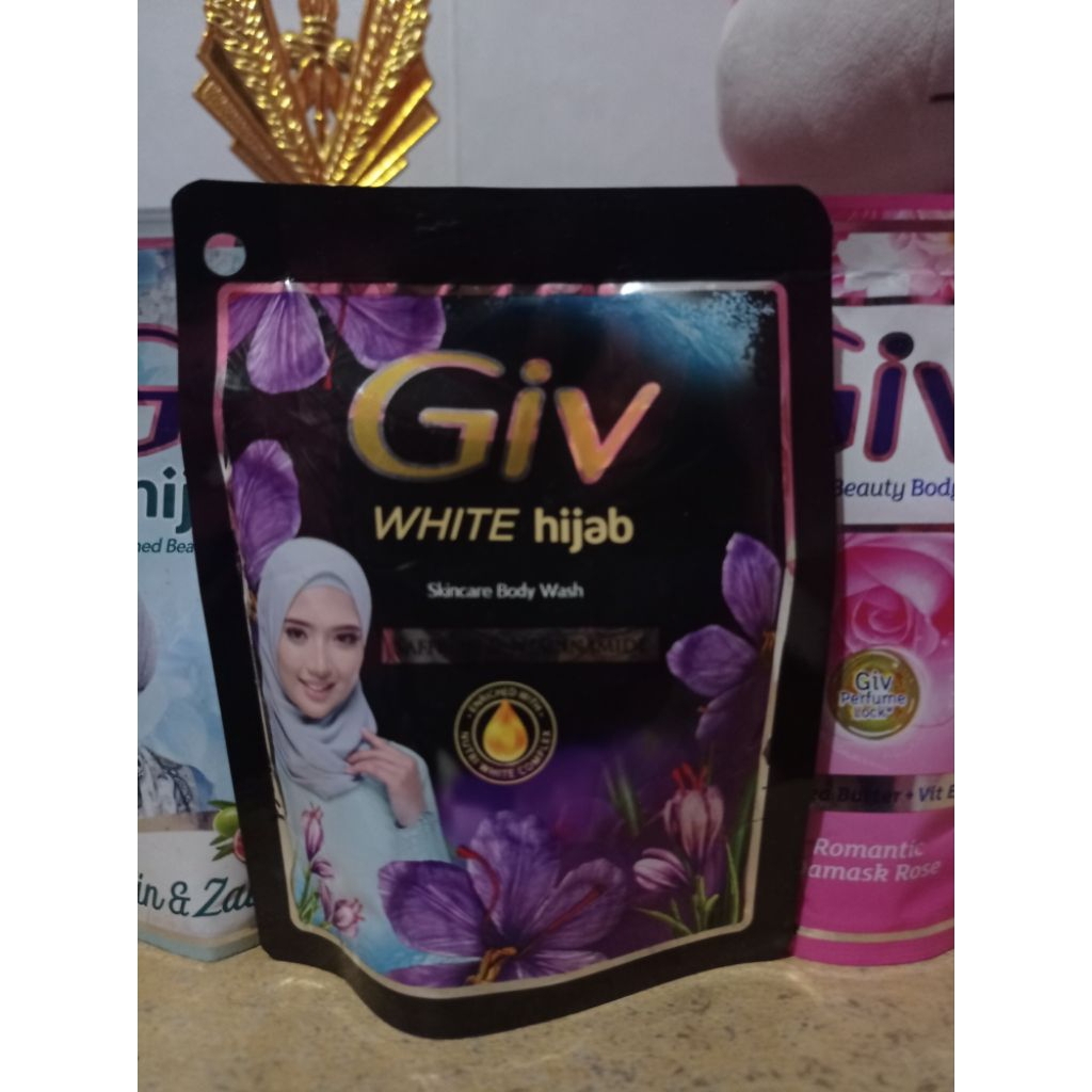 Giv White Hijab Saffron & Niavinamide 60ml. Sabun mandi cair.