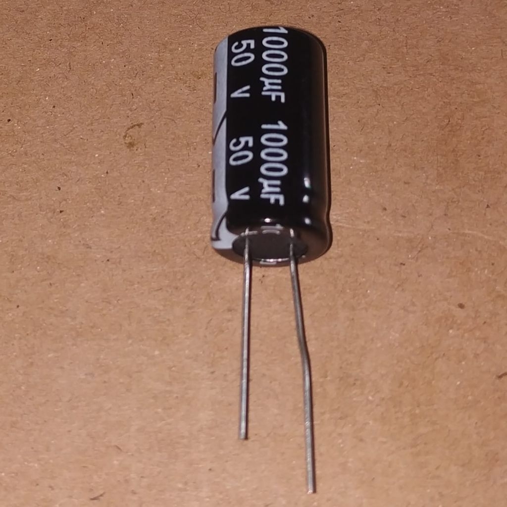 C Elko Elco 1000uF 25V 1000 uF 25 V