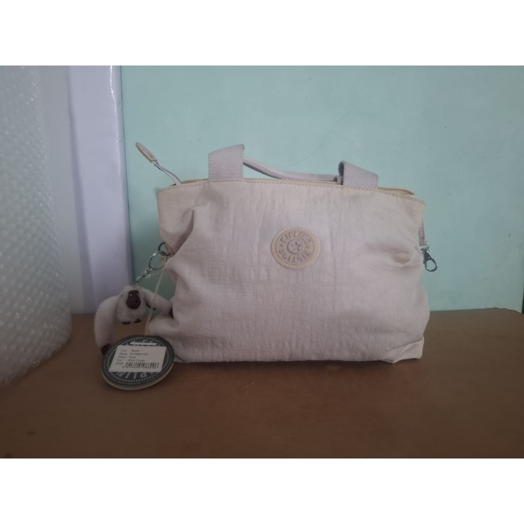 Preloved Shoulderbag Kipling Tas selempang bahu wanita warna cream beige