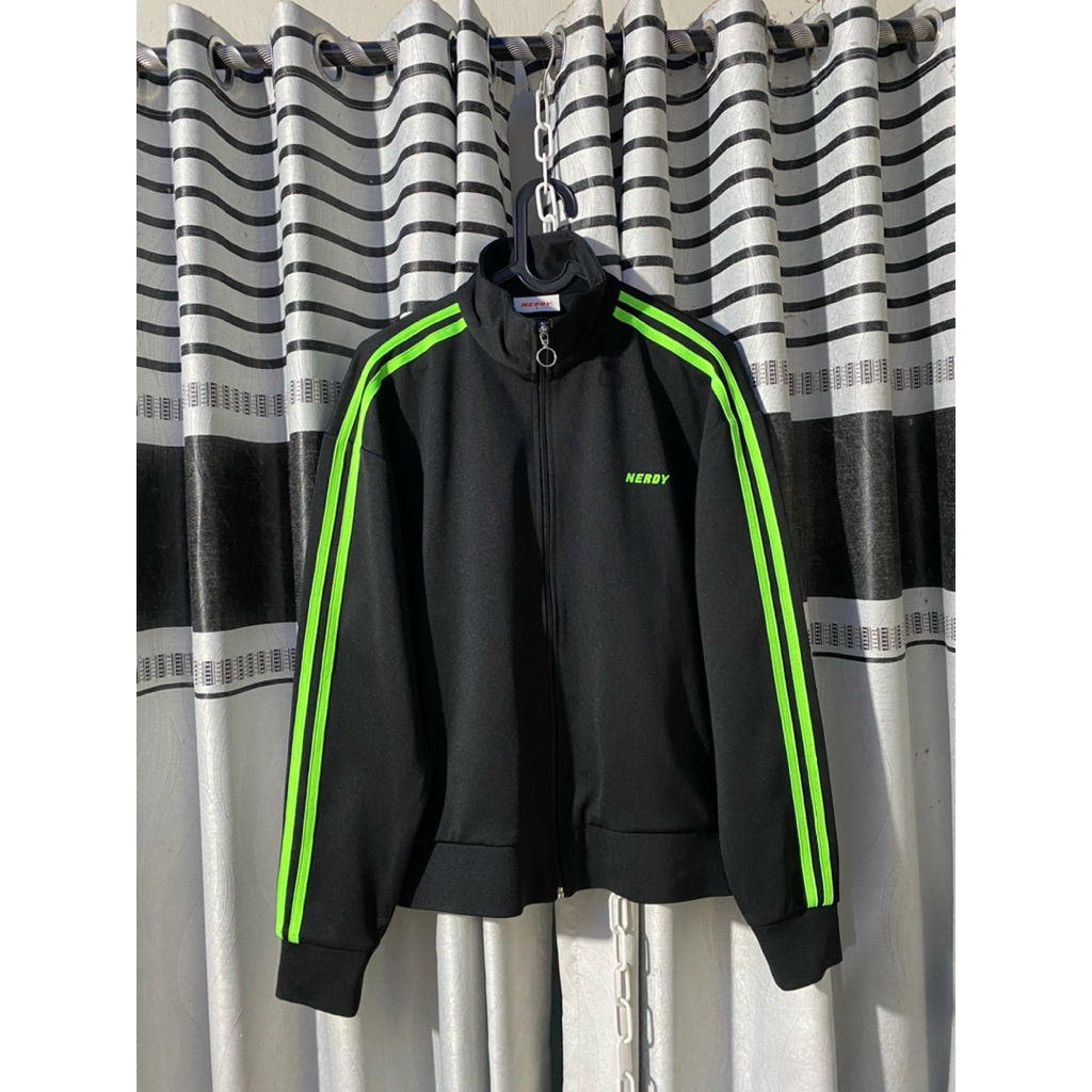 Tracktop nerdy like new original