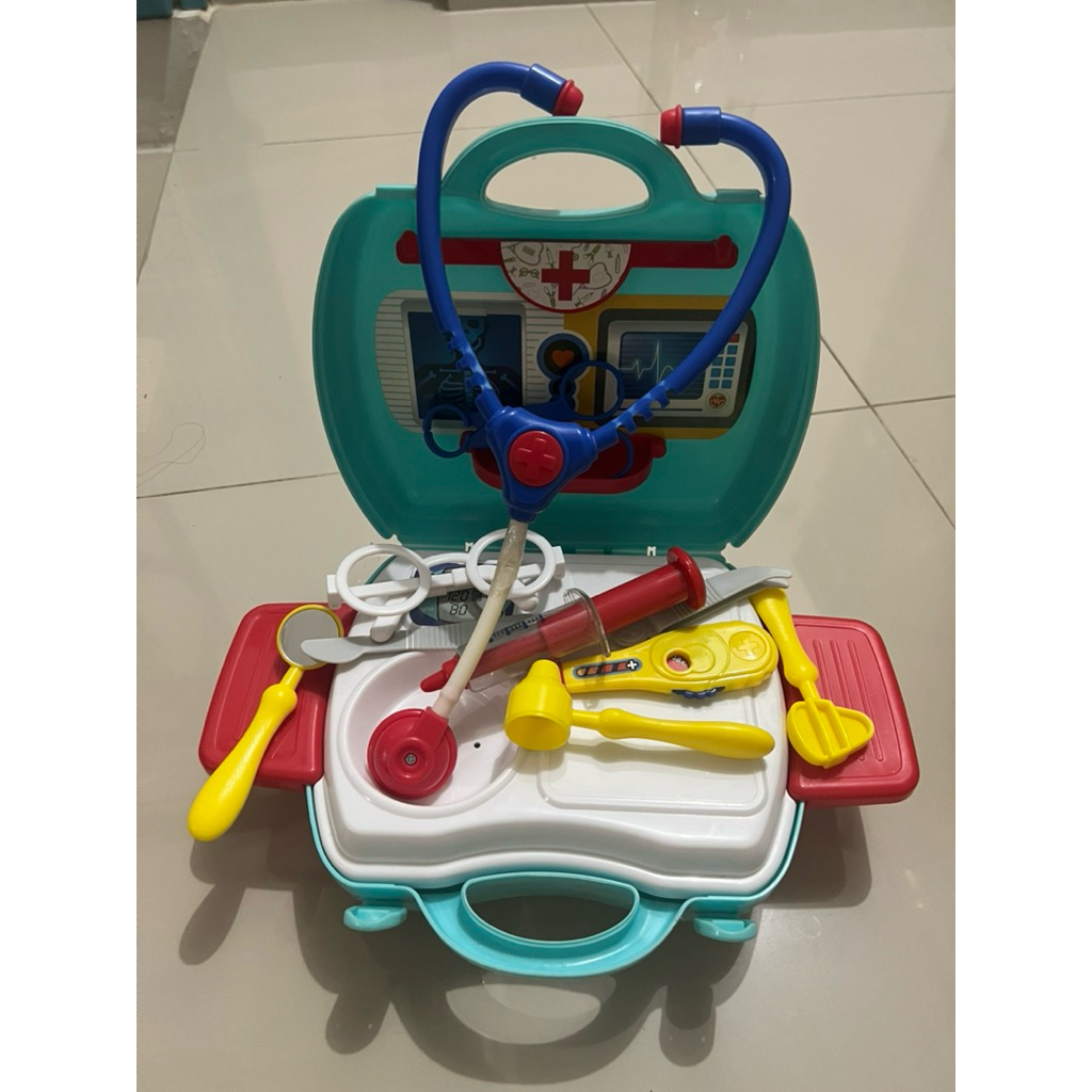 PL mainan dokter anak