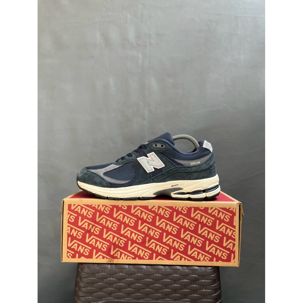 NEWBALANCE