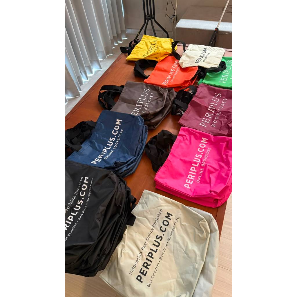 Totebag Periplus Besar
