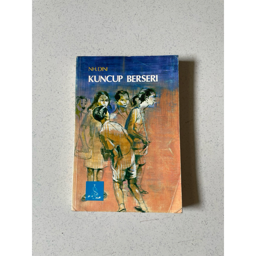 Buku Nh. Dini : Kuncup Berseri