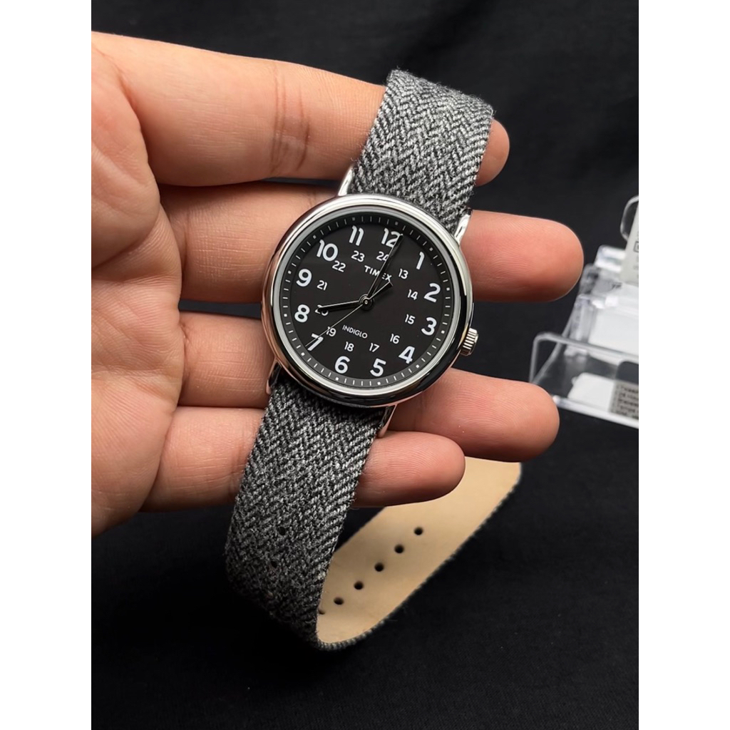 Timex TW2P72000 Weekender Unisex Black Dial Grey Nylon Strap