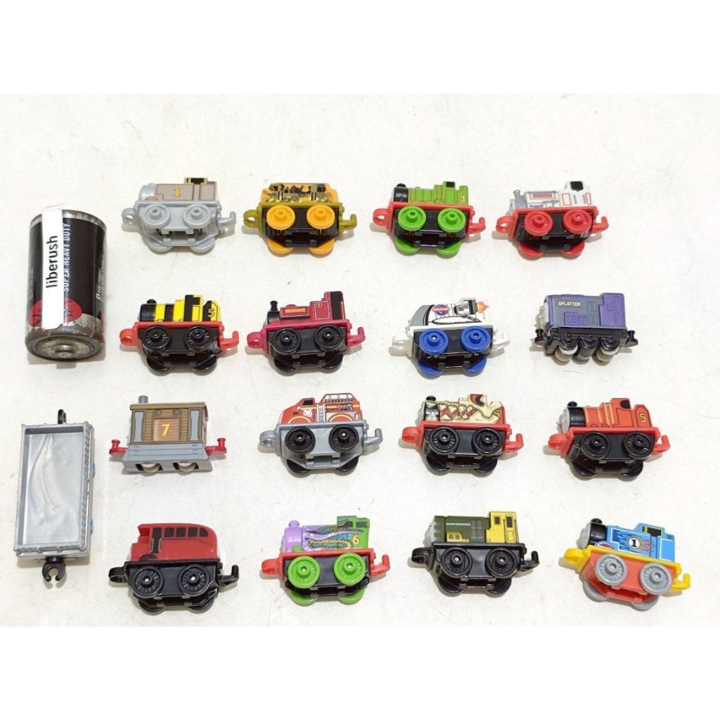 Set thomas & Friends minis platinum thomas special edition , diesel 10 steelworks , bumble bee james
