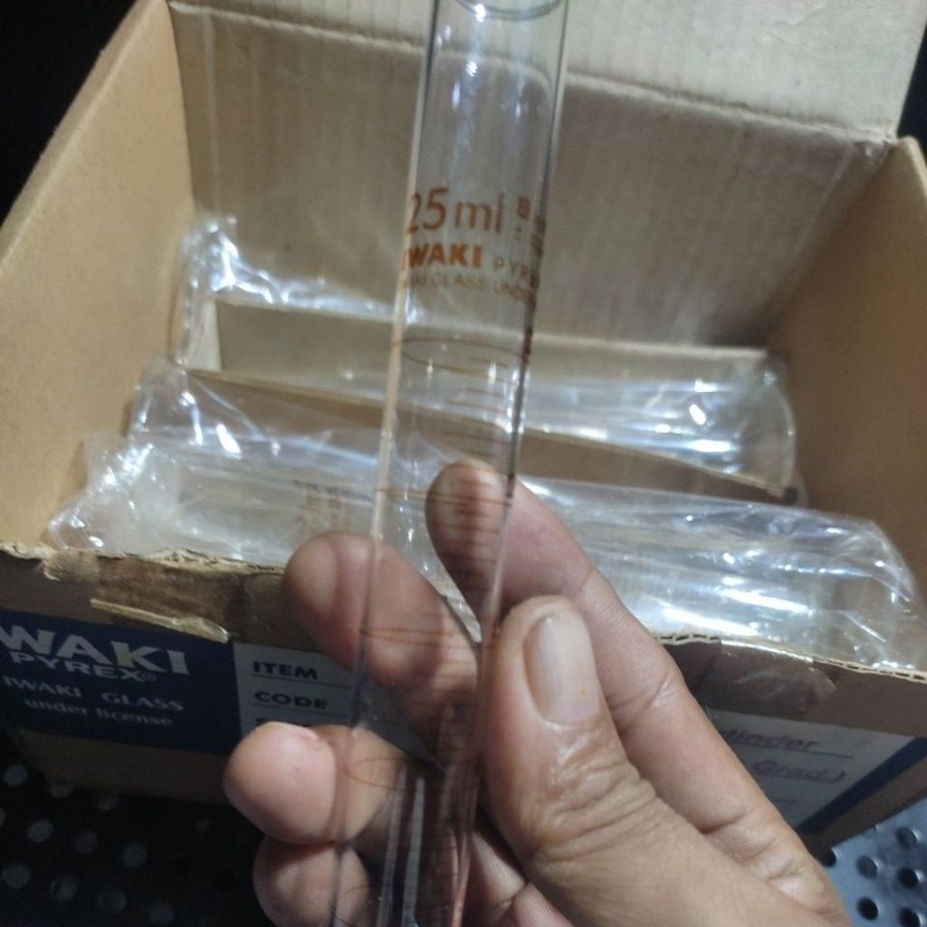 BARU & 100% ORIGINAL] Gelas Ukur IWAKI PYREX 25 ml (Measuring Cylinder Kelas A)