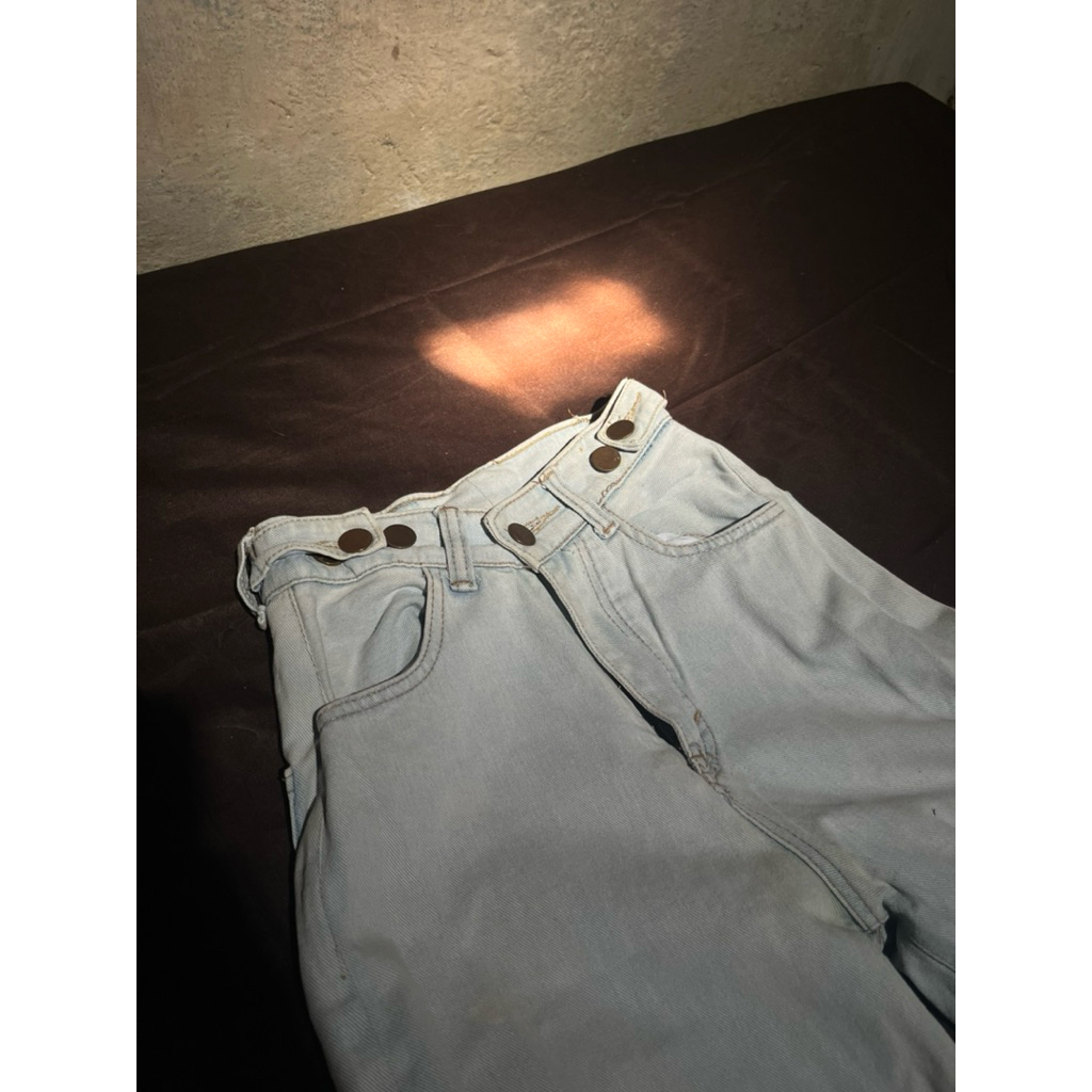 preloved loose jeans