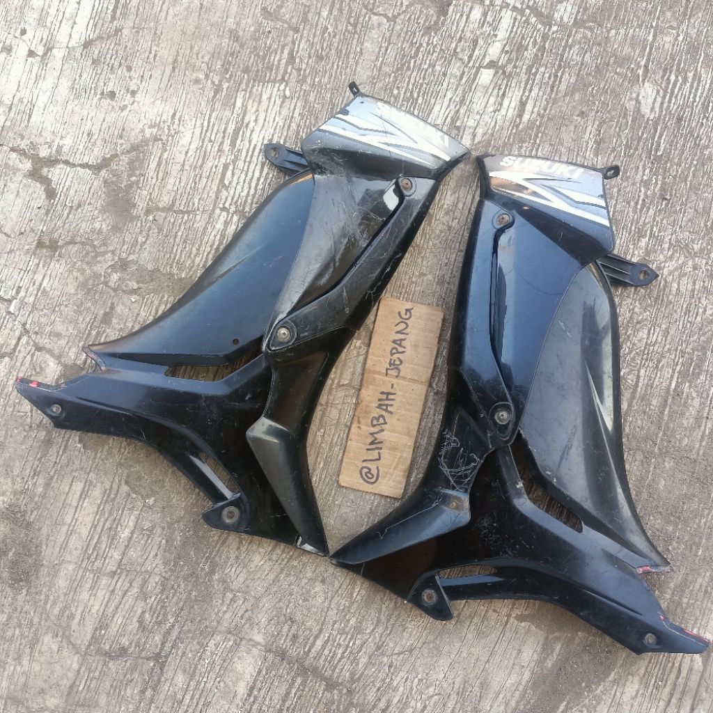 SAYAP SUZUKI SMASH TITAN LUAR DALAM ORIGINAL SAYAP SAMPING SUZUKI TITAN 115 ORIGINAL SECOND COPOTAN 