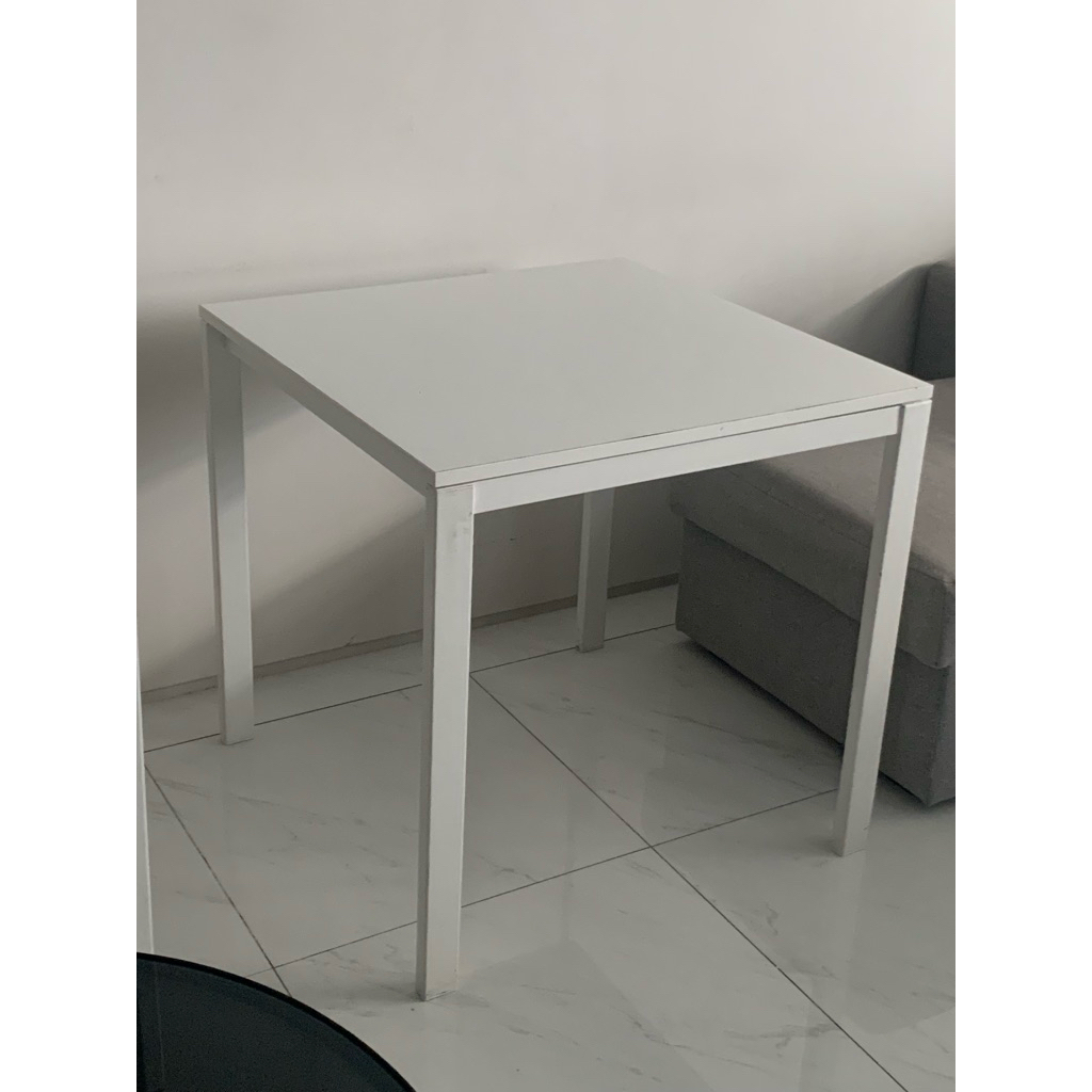 [BEKAS] EX RESTO MEJA PUTIH MELLTORP IKEA MEJA CAFE RESTO
