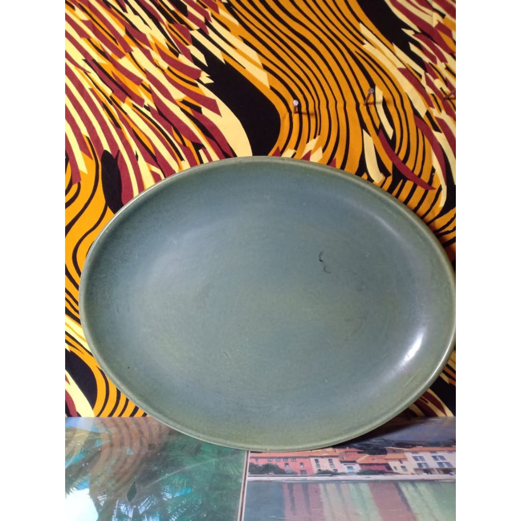 piring oval/lodor vintage hijau