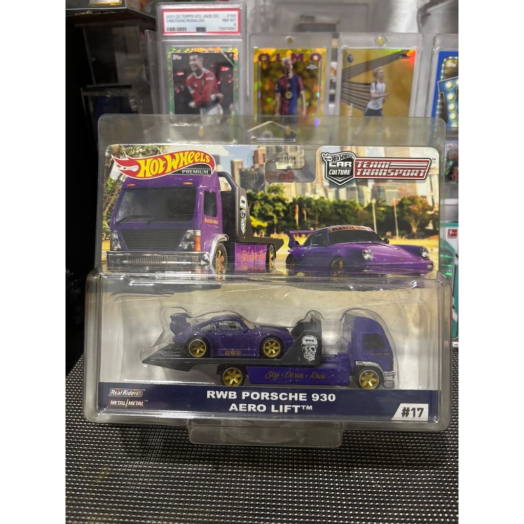 Hot Wheels Premium Team Transport #17RWB Porsche 930 Aero Lift