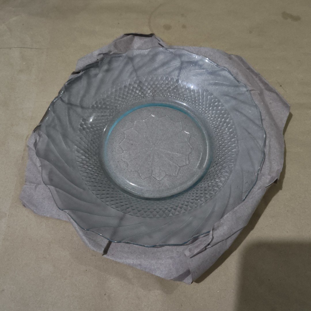 Piring Kaca Bening Motif Bunga 19cm – Piring Makan / Souvenir Hajatan / Mangkok Serbaguna