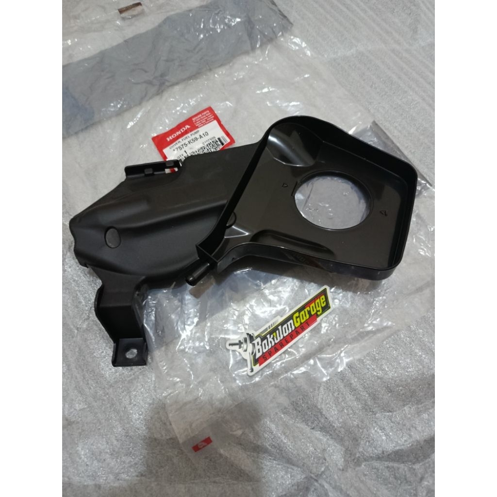 17575-K59-A10 - Cover Tangki Bensin Honda Vario 150 eSP K59