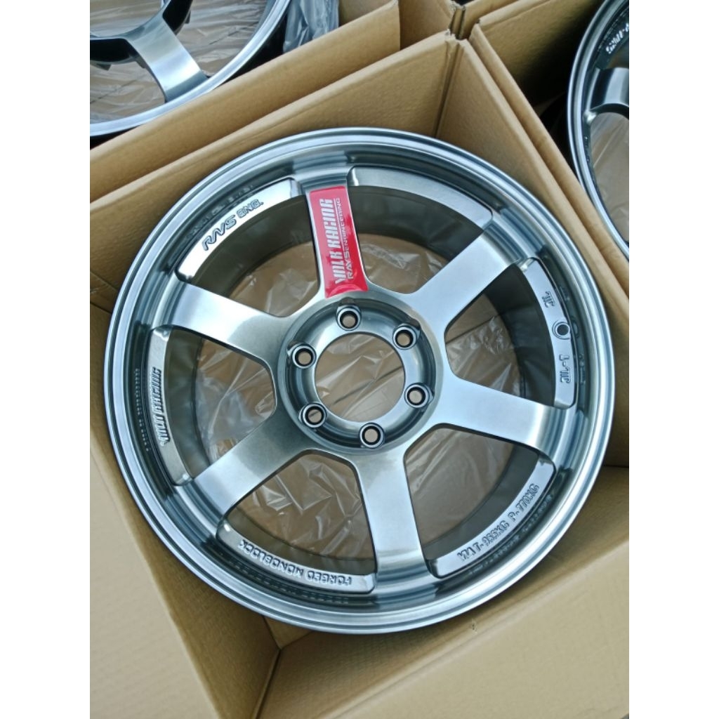 Velg replika volkrays Te37 exs pajero fortuner Ring 18