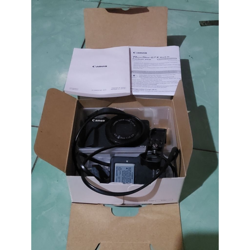 PROMO Canon Digital Vlog Camera G7 X Mark III (3) Fullset Box Plus Extra Battery, Guidebook, dan Acc