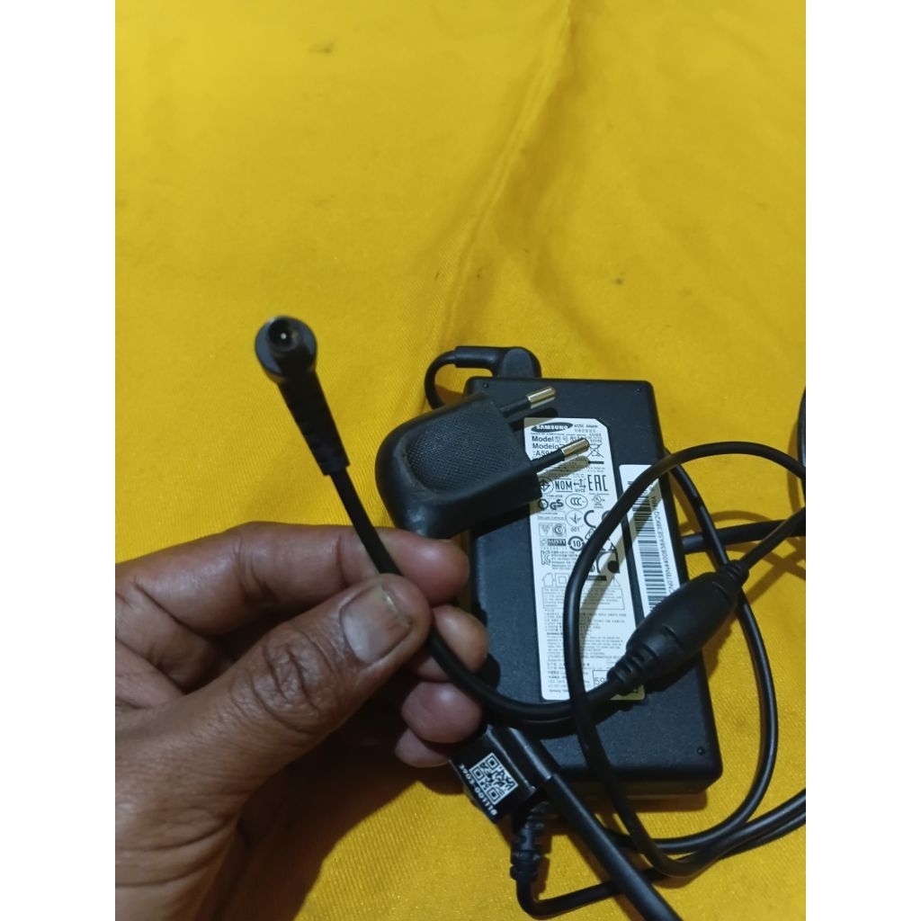 adaptor charger laptop samsung A5919 FSM original second