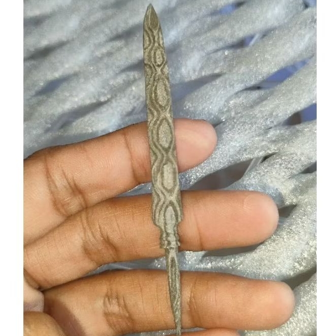 KERIS LURUS PAMOR TOMPANG
