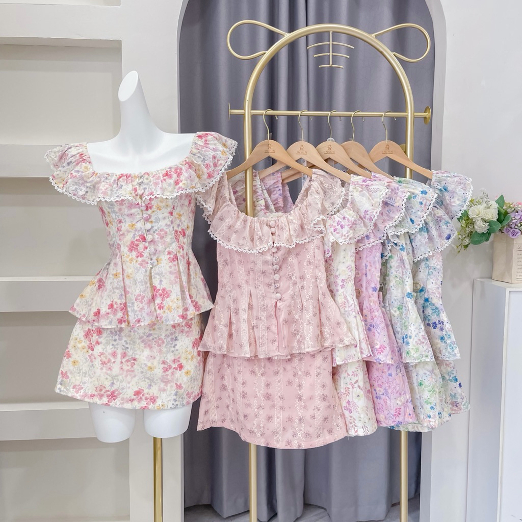 INSUN - MELROSE SET | Off-Shoulder Peplum Top & Mini Skirt Set Wanita