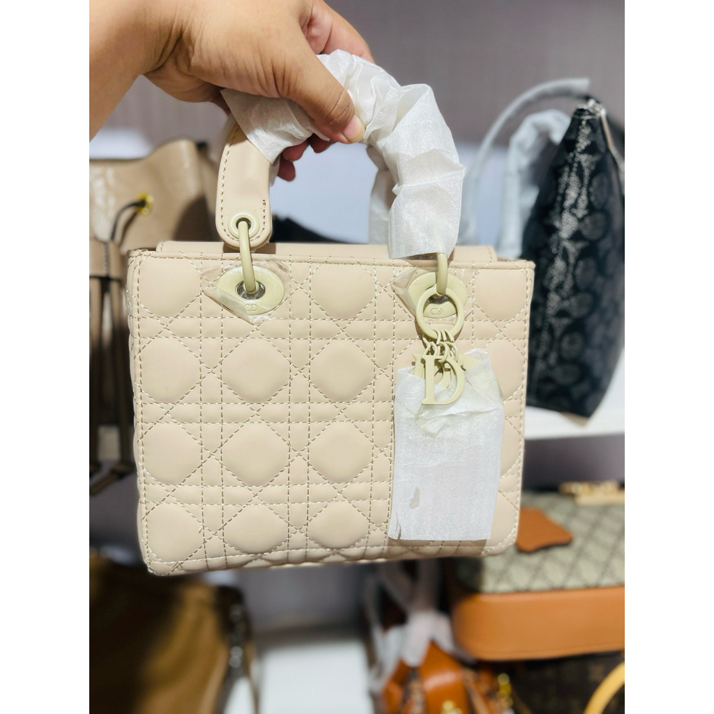 Tas dior lady