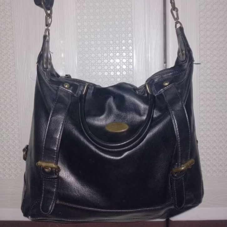 Preloved Tas Vintage Sophie Martin_Hitam Sling Bag Anti Badai Tas Kantor Kerja Kuliah Y2K Shopie Bak