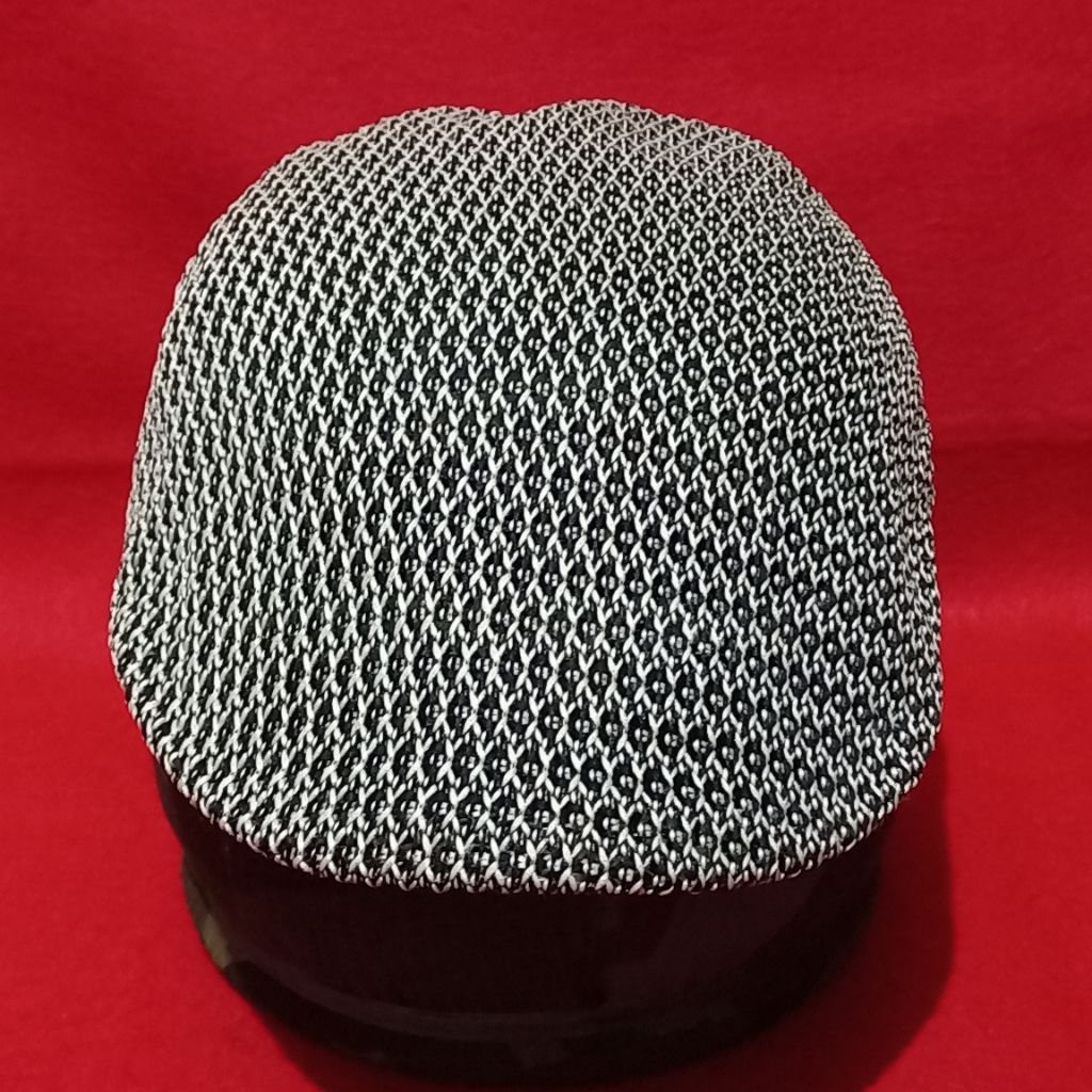 Topi Second Flat Cap Copet Preloved 95